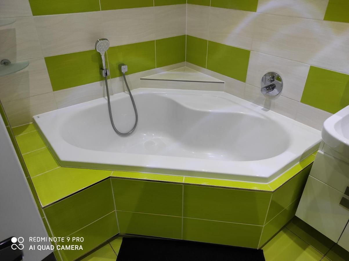 Apartman Mb Poprad Extérieur photo